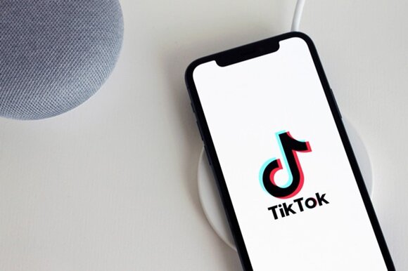 TikTok      GMK